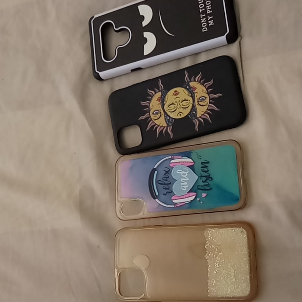 Selling this cases - Picture 2 of 2